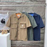 Carhartt เสื้อโค้ทคาร์ฮาร์ตสำหรับผู้ชาย,เสื้อโค้ทคาร์ฮาร์ตเสื้อโค้ทแขนสั้นกระเป๋าสองใบทรงหลวมมีเครื่องมือ22 030456แขนสั้นสำหรับฤดูร้อน