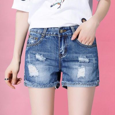 Celana Pendek Denim เอวสูงสำหรับผู้หญิงกางเกงขาสั้นขอบเสี้ยนเรียบง่ายแบบเกาหลีและสวมใส่ได้หลายโอกาสและสะดวกสบายกางเกงผู้หญิง