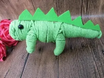 DIY Cartoon Dinosaur Crochet Kit With Crochet Hook Marker Buckle