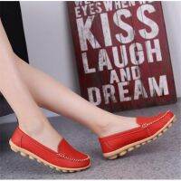 {Kasut Wanita 35-44} Women white shoes soft leather woman nurse shoes casual flat sole