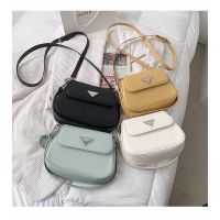 พร้อมส่ง?กระเป๋าสะพายทรงสวยclassic style คล้องแขนหรือสะพายข้างได้