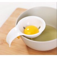 ♛✚✺ Food Grade Plastic Egg Yolk White Separator Egg Divider Novelty Kitchen Gadgets Cooking Tools