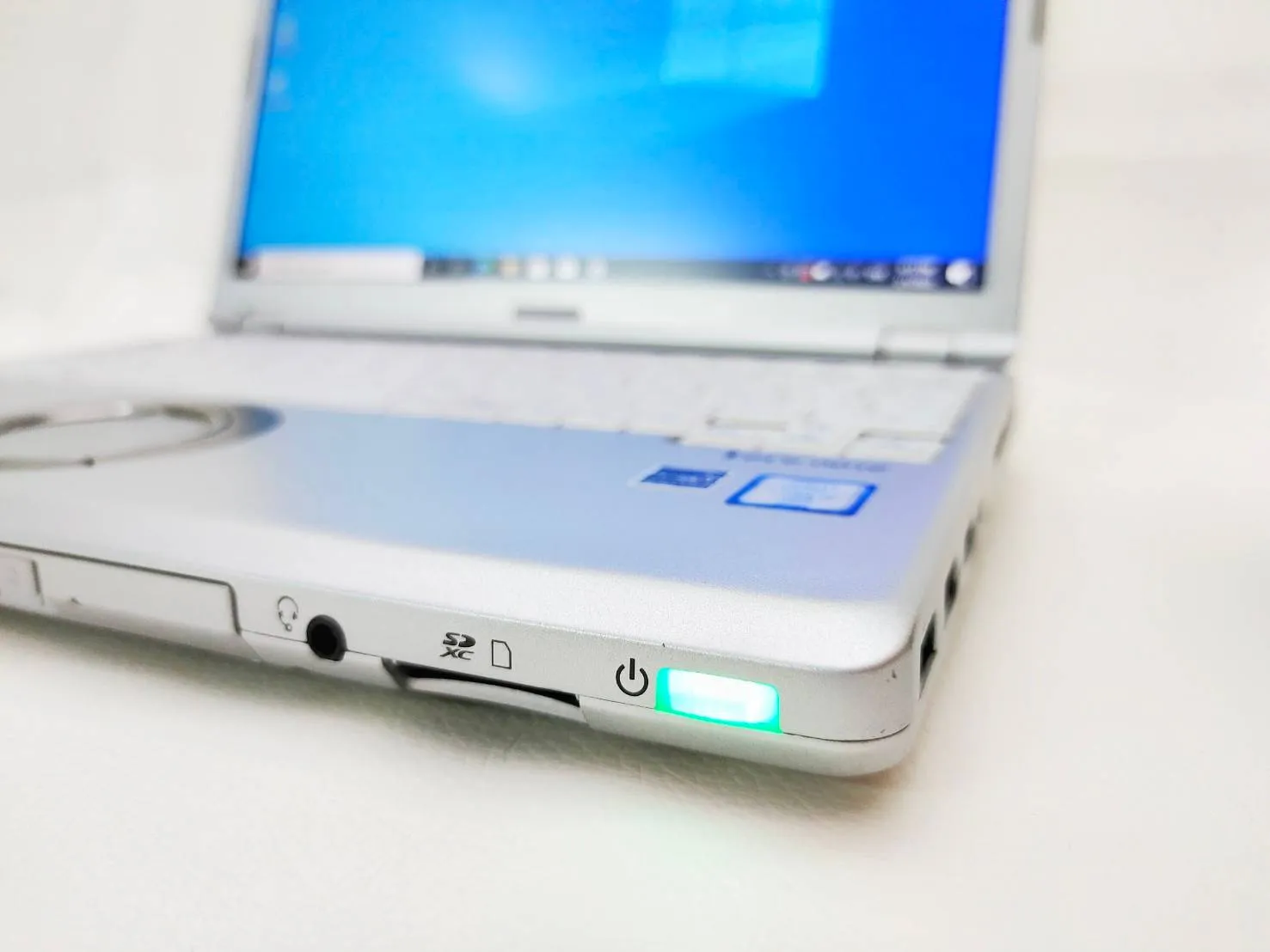 メーカー 0144 25y カワサキ純正 カバー テール 白 Jp ヒロチー商事 通販 Paypayモール なしの