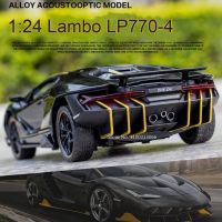 1/24 Lambo ของเล่นดายคัสท์อัลลอยด์แบบ LP770-4โมเดลรถโลหะสำหรับรถออฟโรดเปิดได้4ประตูพร้อมของเล่นสำหรับสะสมดึงถอยหลังสำหรับเด็ก