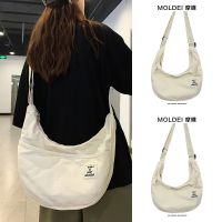 Summer Messenger White Japanese Casual Canvas Bag Women 2023 New Sports Dumpling Bag Men Large Capacity Commuting 【QYUE】