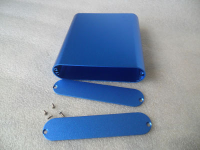 กล่องอลูมิเนียมสีฟ้าสดขนาด 26X108X120mm