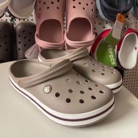 Crocs รองเท้าแตะ รองเท้าชายหาด สําหรับผู้ชาย ผู้หญิง