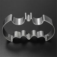 Halloween Cake Mold Bat Cookie Tool Cutter Biscuit Press Icing Set Stamp Mold Stainless Steel Pastry Tools Kitchen Accessories