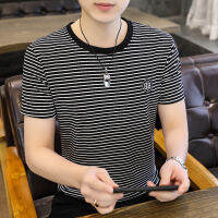 เจ้าของร้านแนะนำ ！ หล่อจัง ~ เสื้อคอกลมลายทางทรงหลวมเสื้อทีเชิ้ตผู้ชายแขนสั้นระบายอากาศได้ดี