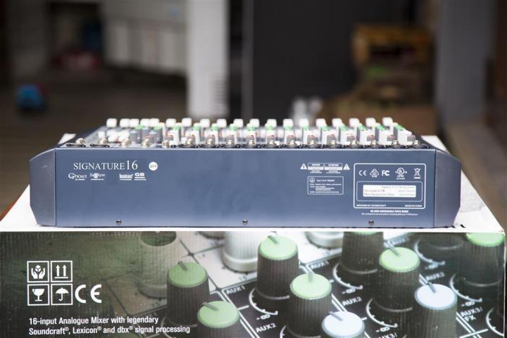 มิกซ์เซอร์-soundcraft-signature-12-และ16-ช่อง-เสียงดีราคาถูก-รับประกัน-1-ปี