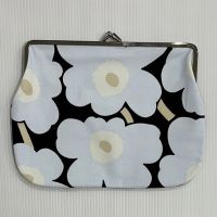 กระเป๋าผ้า Marimekko Purse L