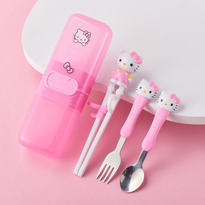 hot-2023-kawaii-hellokittys-ชุดเครื่องใช้บนโต๊ะอาหารสำหรับเด็กการเรียนรู้ตะเกียบส้อมที่เก็บทัพพีกล่องตุ๊กตาอนิเมะมีดสแตนเลสของขวัญ