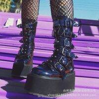 Caohuatang3Demonia Sepatu BOOT Pendek สำหรับผู้หญิงมีซิปแบบกอธิคพังก์เผ็ดสาวๆพื้นรองเท้าหนา Sepatu BOOT Pendek 6แถวหัวเข็มขัดหมุดย้ำโลหะซิป Caohuatang3ผู้หญิง