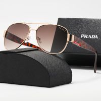 แว่นตากันแดด Prada แบบใหม่สำหรับฤดูร้อนแว่นตากันแดดหล่อของผู้ชายแว่นตากันแดดคุณภาพสูงท่องเที่ยวกลางแจ้งป้องกันแสงสะท้อน