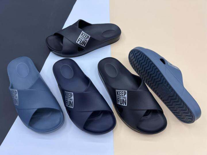 NEW ARRIVAL! Cross Strap Rubber Fashion Slipper Footwear Flipflops