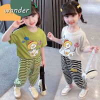 WANDER ชุดเช็ตเด็กผญ เสื้อยืดแขนสั้นเด็กหญิง พิมพ์ลายการ์ตูนน่ารัก เสื้อยืดแขนสั้นผ้าฝ้าย + กางเกงขายาวลายทาง23710