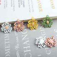 【YF】▧☽☎  10pcs Rubber Paint Daisies Enamel Charms Pendants Hollow Out Flowers Floating Jewelry Earrings Accessory YZ818