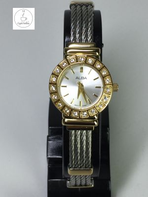 นาฬิกาข้อมือผู้หญิง  ALBA รุ่น ARSY42X1 สายสลิงและตัวเรือนสแตนเลสชุบทอง หน้าปัทม์สีขาว  ของแท้ 100% CafeNalika