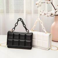 ⊕♘  New Tassel Female Leather Shoulder Chain Crossbody Trend Tote