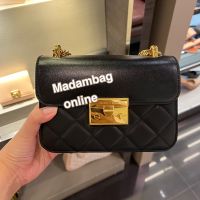 Charles Keith Metallic Push-Lock Chain Bag กระเป๋าสะพายข้าง สายโซ่