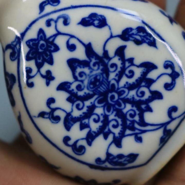 chinese-blue-and-white-porcelain-qing-kangxi-lotus-design-snuff-bottle-2-44-inch