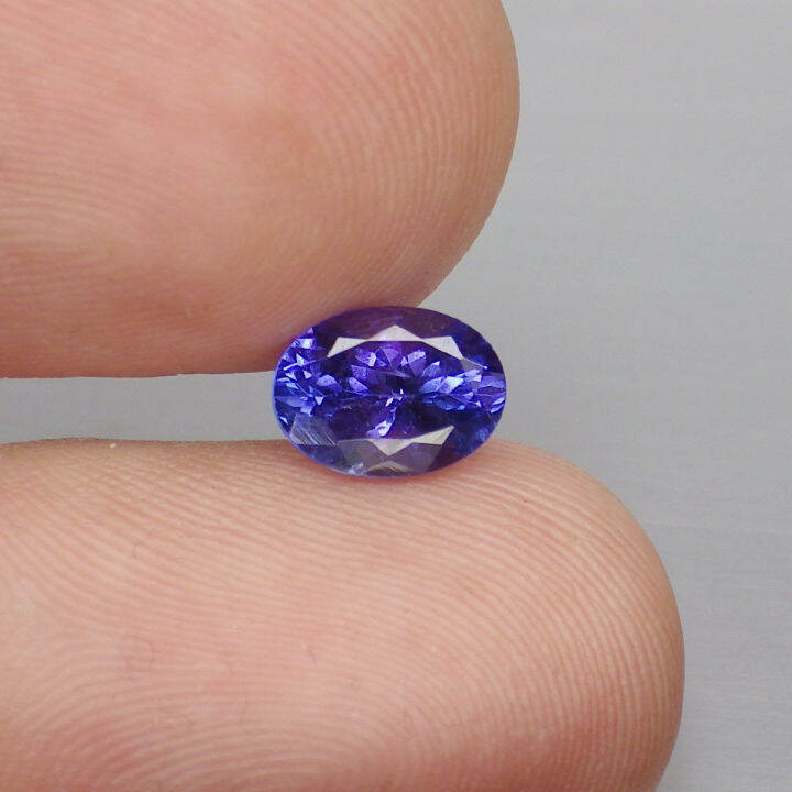 พลอย-แทนซาไนท์-ธรรมชาติ-แท้-natural-tanzanite-หนัก-1-03-กะรัต