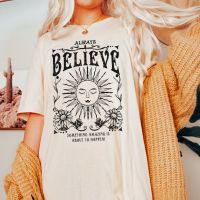 เสมอเชื่อผู้หญิงขนาดใหญ่แรงบันดาลใจ T เสื้อ Retro Celestial Mystical เสื้อยืด Vintage แม่มด Tee เสื้อ Hippie Boho Tops