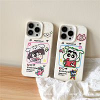 ปลอกข้าวสาลีสำหรับ IPhone 11 12 13 14 15 Pro Max ฝาหลัง XR XS Max สีเทียนน่ารัก Shin-Chan And Friends เคสโทรศัพท์กันกระแทกคู่รัก