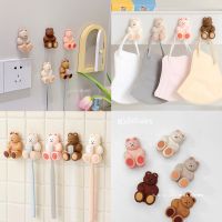 พร้อมส่ง? น้องหมี Little Bear ที่แขวนของ ที่แขวนของติดผนัง ไม่ต้องเจาะ ที่แขวนกุญแจ ที่ห้อยแมส ที่แขวนปลั๊กไฟ ที่ติดผนัง ที่แขวน 32006