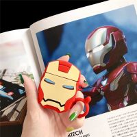 Ready Stock! เคสหูฟังบลูทูธไร้สายแบบซิลิโคน ลายการ์ตูนฮีโร่ สำหรับ AirPods 1/2 case IRON MAN