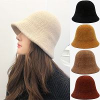 รักษาความอบอุ่นถักนิตติ้งของผู้หญิง Topi Bucket หนาหมวกอาบน้ำเด็กน่ารักหมวกแก็ปผู้หญิง