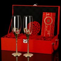 Quality goods European high-end champagne glasses for couples creative crystal glass goblets red leather trunk wedding gift set