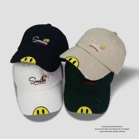 [Hat vendor]หมวกแก๊ปปักลายหน้ายิ้มสินค้าใหม่หมวกเบสบอลแฟชั่นคุณภาพสูงแบรนด์หมวกแก็ปหมวกแก็ปด้านหลังมีตาข่ายเคป็อปยิ้ม