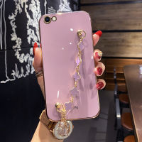 COROGI เคสสำหรับ iPhone 8 / iPhone 7พร้อมสายรัดข้อมือลายดอกโคลเวอร์นำโชคสร้อยข้อมือสุดหรูชุบ6D เคสมือถือขอบสี่เหลี่ยมกันชนฝาหลังแบบนิ่มป้องกันซิลิโคน