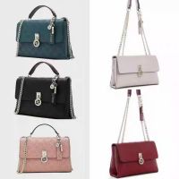GUESS New retro European and American fashion chain all-match flap letter embossed one-shoulder portable Messenger Bag