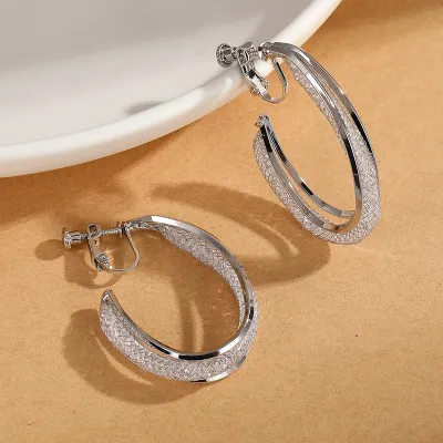 2022 New Classic Oval Copper Shinny Stone Metal Hoop Clip on Earrings for Woman Non Pierced Girl 39;s Daily Wear Earrings Jewelry