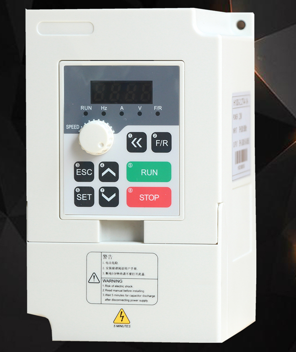 Frequency Converter VFD 1.5KW / / CoolClassic inverter ZWAT1 3P 220V output need a little