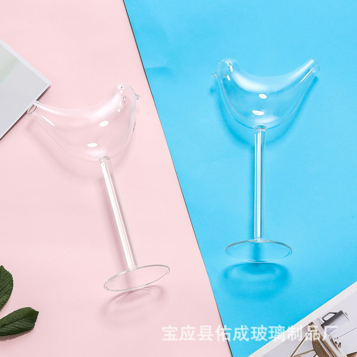 ถ้วยแก้วทรงสูงแบบถ้วยค็อกเทลเกลียวแก้วน้ำผลไม้นกกระจกสร้างสรรค์สนุกไวน์แดง