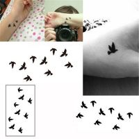 1Pcs Flying Black Bird Disposable Waterproof 3D Tattoo Sticker Women Sexy Wrist Tattoo Body Art Temporary Tattoo Paper