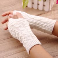 {COCOE Department Store} NEUE Frauen มือโหมดแฮนด์ฤดูหนาวโหมด Stricken Faux Handschuh Finger Finger Gants Femme Frauen Handschuhe