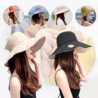CHJ STORE หมวกชาวประมง บักเก๊ต ผู้หญิง หมวกผ้า กันแดด ใส่ได้สองด้าน เดซี่ สไลด์เกาหลี หมวกกันแดดกันยูวี หมวกผ้าปีกใหญ่ เน็ตไอดอล