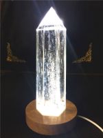 17ซม. Besar Kristal Kristal Kutih Mencair Batu Kristal Lampu Obelisk Kristal Energi Rumah Feng Shui Dekorasi