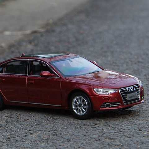 sunghui-1-32-audi-a8-alloy-car-model-warrior-sound-and-light-toy-car-four-open-car-ms103205-boxed
