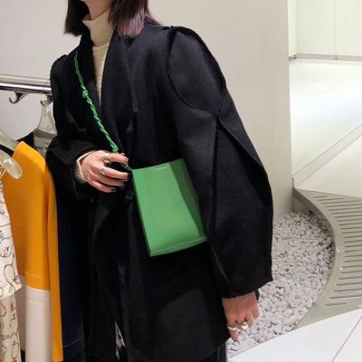 พร้อมส่ง⭐Korea ins casual green women bag messenger bag single shoulder small square bag . กระเป๋า
