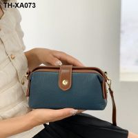 The new 2023 female baotou layer cow leather bag leather wallet bag leisure box package of western style single shoulder bag bag