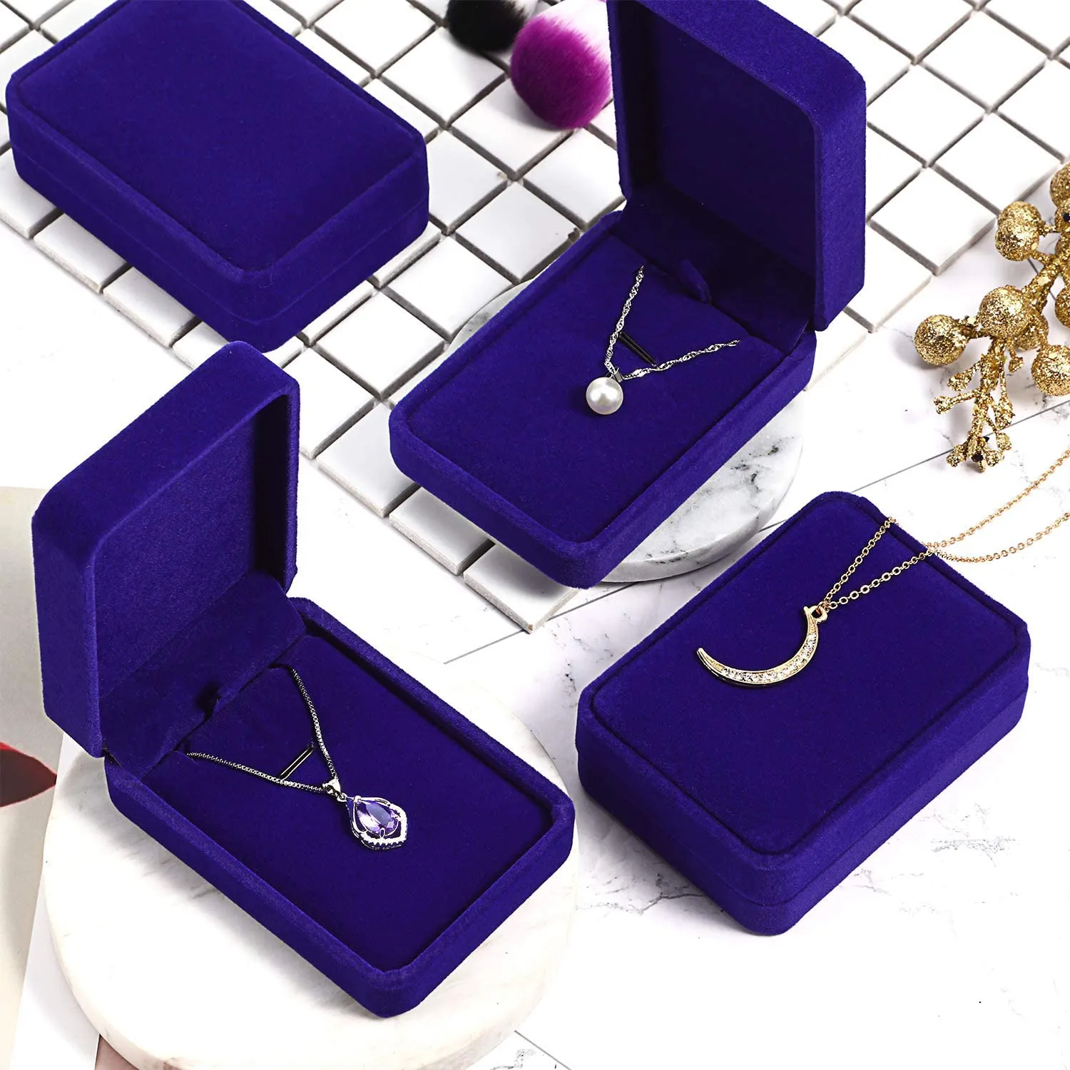 Long Velvet Chain Necklace Gift Box Jewelry Pendant Display Stand