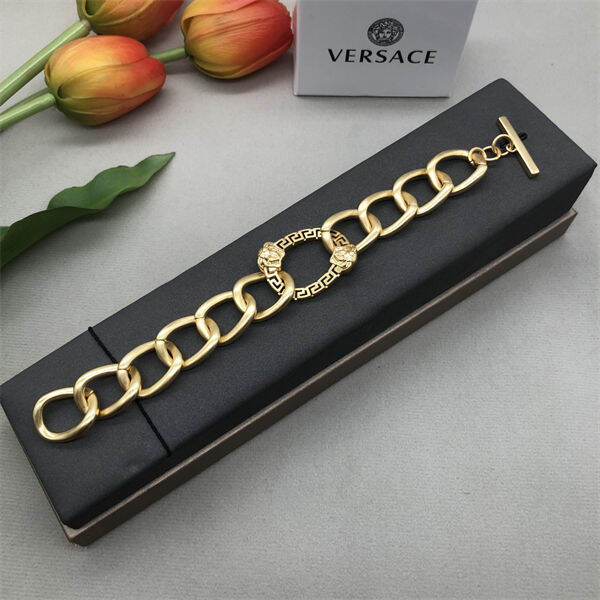 Versace box sale chain