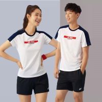 Yonex ชุดเล่นกีฬาแบดมินตันสำหรับผู้ชายและเสื้อผู้หญิงคอกลมชุดใส่เล่นกีฬาแขนสั้นระบายอากาศได้ดีแห้งเร็วทีมปรับแต่งได้