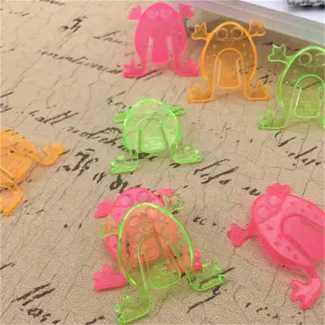 12Pcs Jumping Frog Bounce Toys For Kids Novelty Assorted Stress Reliever  Toys Mini Plastic Frogs for Children Birthday Gift