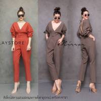 (นางแบบใส่ชุดขาย)  SM ChiC Chichi Jumpsuit ชุดจั้มสูท ชุดกางเกงทรงเท่ๆ เสื้อทรงคอวีไขว้ ด้านหลังVแหลม ช่วงเอวแต่งสม๊อก กางเกงทรงเดฟเท่ๆ กระเป๋าล้